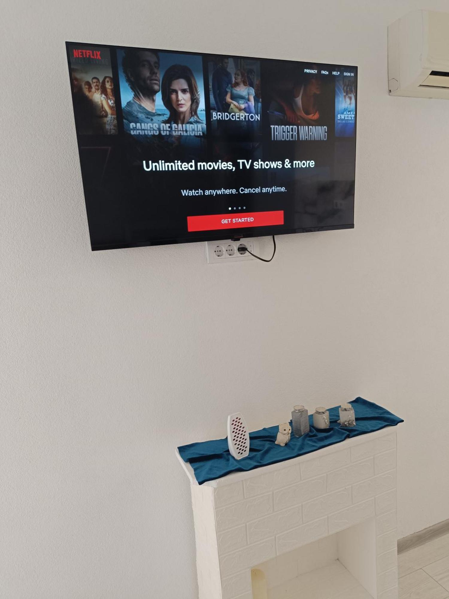 Matija Airport Apartment Mitrovici  Eksteriør bilde